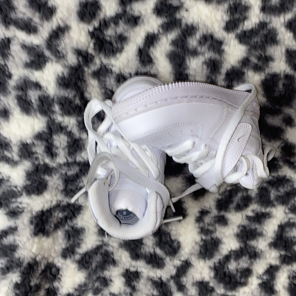 Nike Air Force 1 👟 hi tops toddler size 7c - Picture 3 of 4